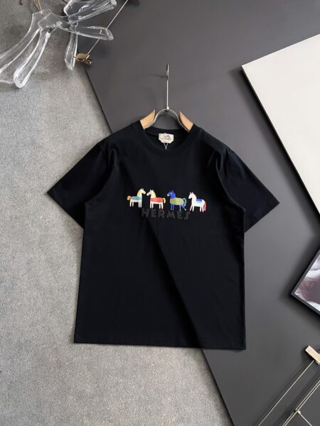 [에르메스] 파노플리 에퀘스트르 그래픽 티셔츠 (2 COLORS)