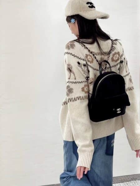 [샤넬] 코코네쥬 벨벳 나일론 퀼팅 백팩 AS5679