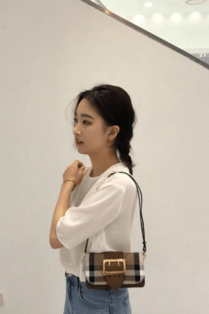 [버버리] 체크 스몰 버클 숄더백 4022458