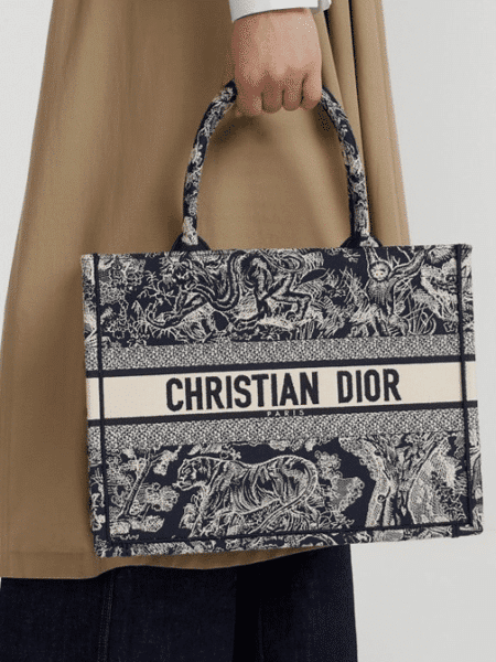[디올] 북 토트백 미디엄 M1296ZRGO