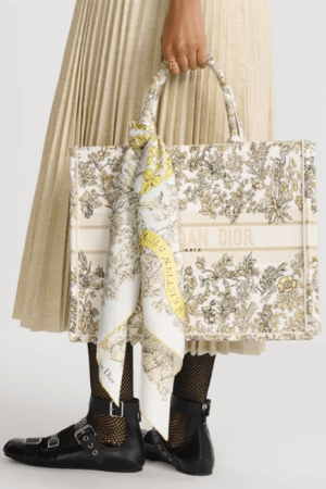 [디올] 라지 북 토트백 M1286ZEDX