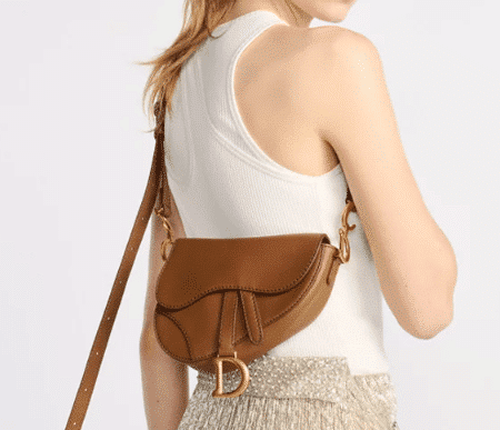 [디올] 새들 미니 스트랩 소프트백 M0465CBUW