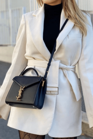 [생로랑] 박스 가죽 카산드라 미니 탑 핸들백 6239300