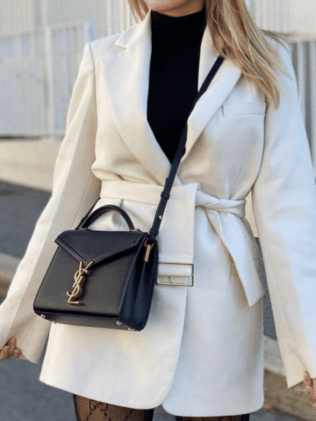 [생로랑] 박스 가죽 카산드라 미니 탑 핸들백 6239300