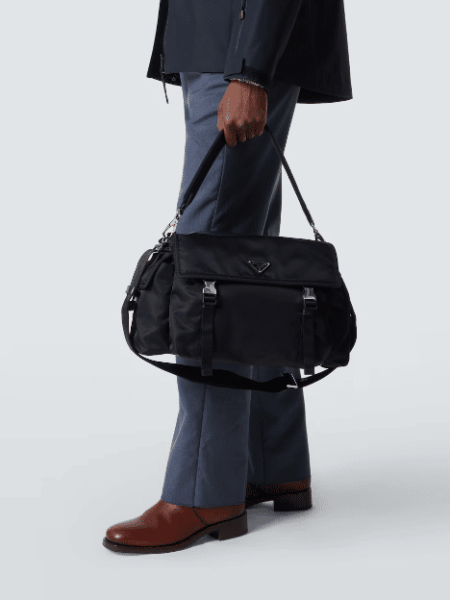 [프라다] 익스플로러 리나일론 숄더백 2VD082