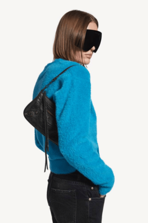 [발렌시아가] 여성 르 시티 파우치 온 스트랩 블랙 8639602