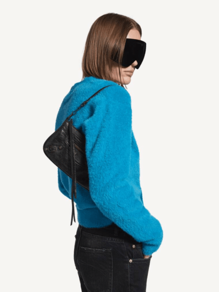 [발렌시아가] 여성 르 시티 파우치 온 스트랩 블랙 8639602