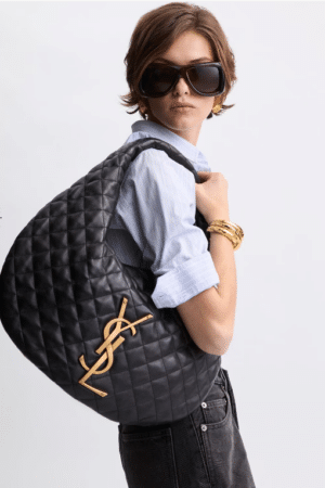 [생로랑] 퀼팅 나파 소재 ICARE 호보 백 858160