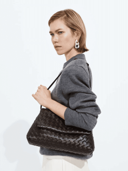 [보테가베네타] Giorno 인트레치아토 레더 숄더백 857657