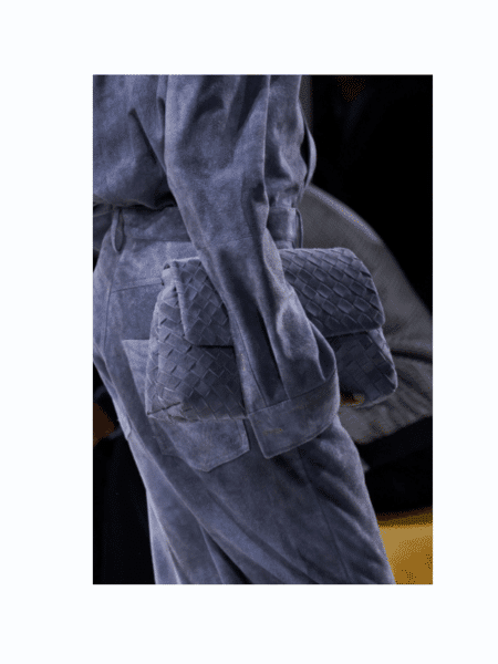 [보테가베네타] Giorno 인트레치아토 스웨이드 숄더백 857657