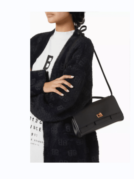 [발렌시아가] 벨 에어 스몰 클러치 온 스트랩 8349432 (2 Colors)