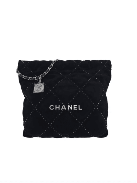 [샤넬] 22 스몰 핸드백 스웨이드 카프스킨 실버 메탈 AS3260