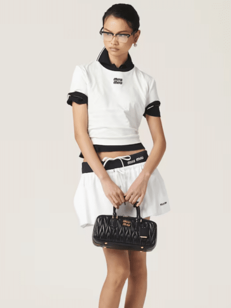 [미우미우] 로고 자수 코튼 저지 티셔츠 FF704 (2 COLOR)