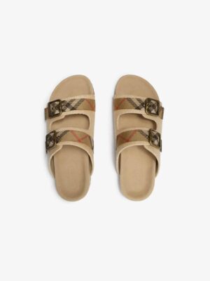 [버버리] 라피아 효과 어친 샌들 81230741(2 COLORS)