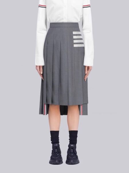 [톰브라운] 플레인 위브 4-바 플리츠 미디 스커트 (2 COLORS)