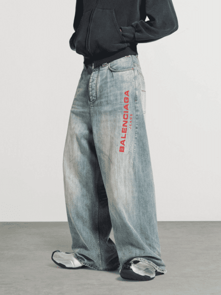 [발렌시아가] 로고 자수 디테일 와이드 레그 데님 진