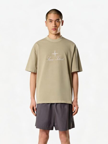 [스톤 아일랜드] 로고 자수 디테일 레귤러 핏 티셔츠 (3 COLORS)