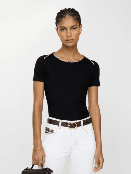 [버버리] 체크 트림 디테일 스트레치 코튼 티셔츠 (2 COLORS)