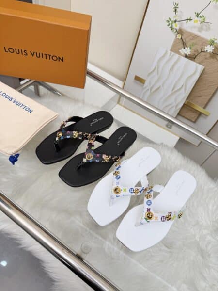 [루이비통] LV x TM 가이아 플랫 통 (2 COLORS)