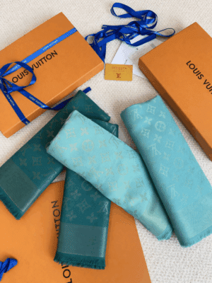 [루이비통] 모노그램 샤인 숄 스카프 (4 COLORS)