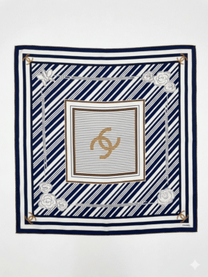 [샤넬] 2025/26 크루즈 컬렉션 스트라이프 스퀘어 스카프 (2 COLORS)