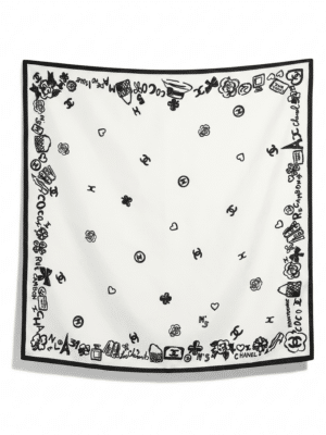[샤넬] 아이코닉 심볼 스케치 실크 스퀘어 스카프