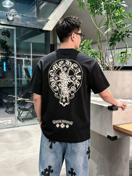 [크롬하츠] 세미터리 트리플 크로스 호스슈 티셔츠 (2 COLORS)