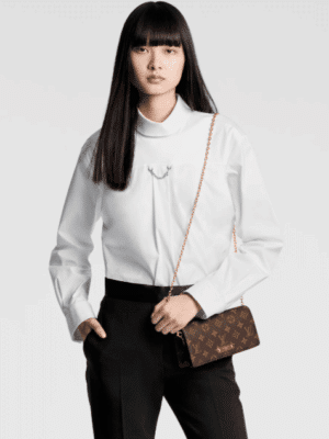 [루이비통] 월릿 온 체인 릴리 M82509