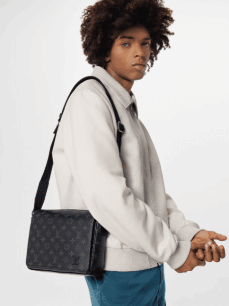 [루이비통] 디스트릭트 PM M46255