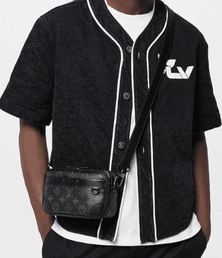 [루이비통] 알파 웨어러블 월릿 M82542