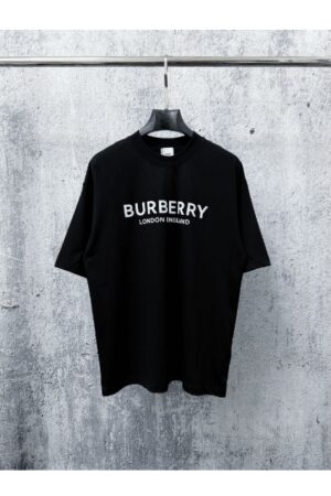 [버버리] 로고 프린트 코튼 티셔츠 ( 2 COLORS)