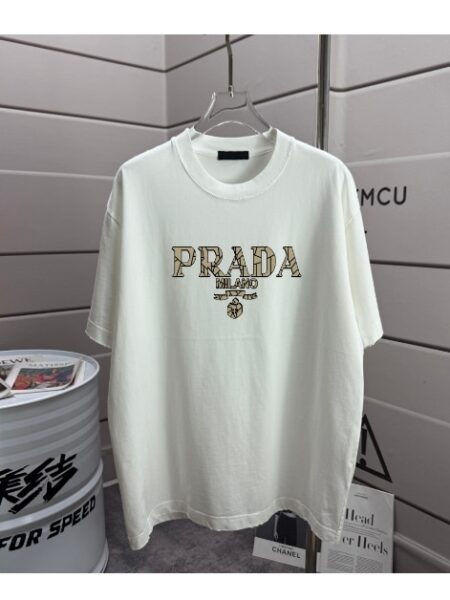 [프라다] 밀라노 그래픽 티셔츠 (4 COLORS)