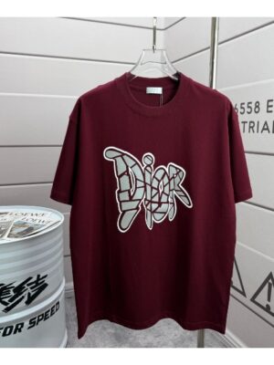 [디올] 그래피티 로고 티셔츠 (3 COLORS)