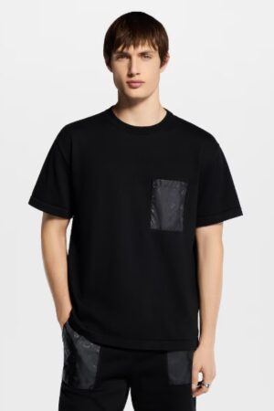 [루이비통] 모노그램 나일론 디테일 티셔츠 1AJRLY (2 COLORS)