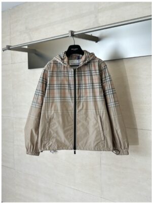 [버버리] 체크 후드 재킷
