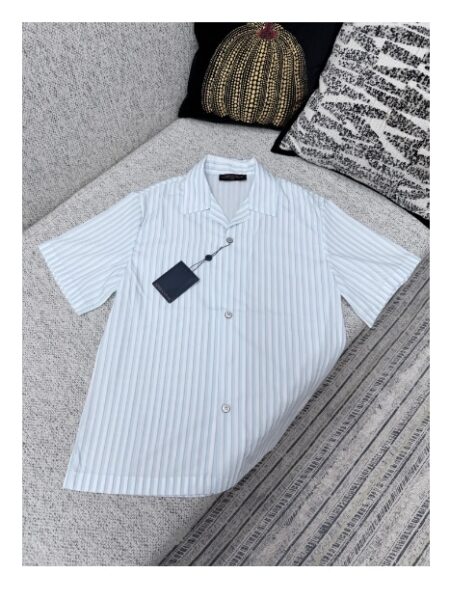 [루이비통] 스트라이프 오픈 칼라 셔츠 (2 COLORS)