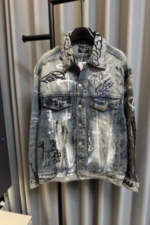 [발렌시아가] 그래피티 프린트 데님 자켓