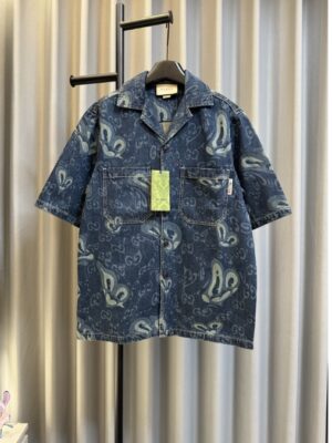 [구찌] GG 리퀴드 하츠 데님 셔츠