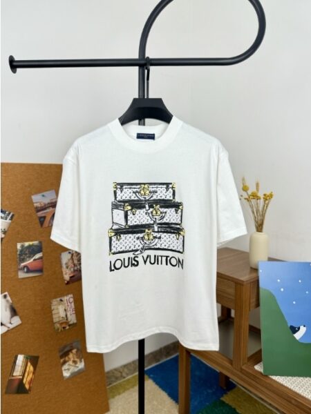 [루이비통] 트렁크 프린트 티셔츠