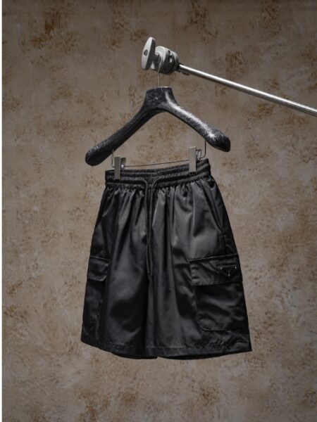 [프라다] 리나일론 카고 쇼츠 (3 COLORS)