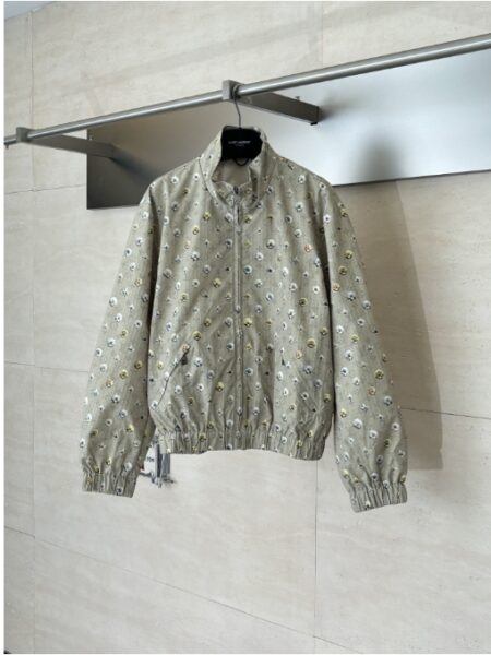 [루이비통]모노그램 프린트 트랙탑 1AJRGP