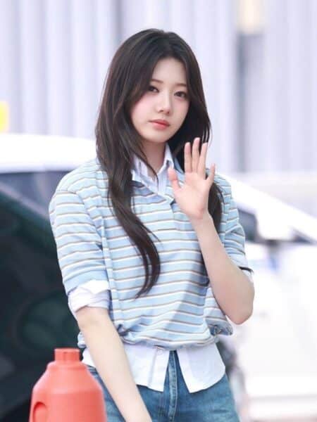 [프라다] 크롭 스트라이프 피케 폴로 셔츠 - 로라