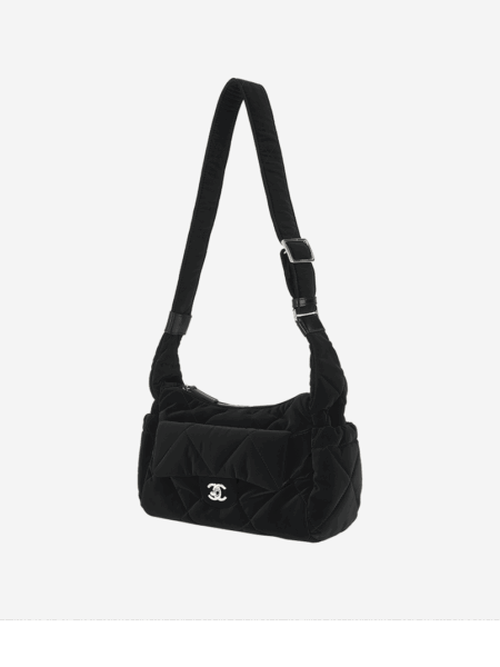 [샤넬] 시즌 CC 로고 퀼팅 벨벳 볼링백 크로스백 블랙 AS5054