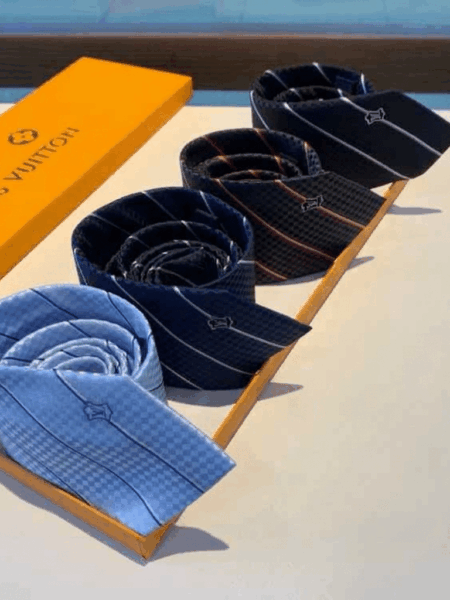 [루이비통] 마르크 L.뷔통 데포제 스트라이프 넥타이 (4 COLORS)