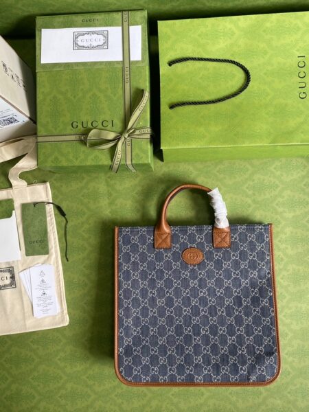 [구찌] 인터로킹 G 토트백 674155