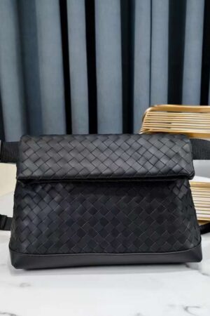 [보테가베네타] 인트레치아토 위빙메신저백 651836V0E528803