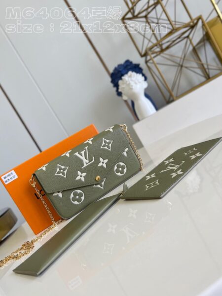 [루이비통] 펠리시 포쉐트 크로스백