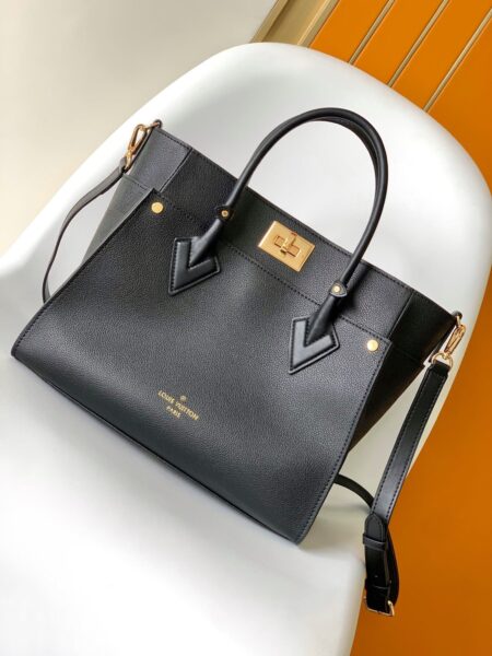 [루이비통] 온 마이 사이드 블랙