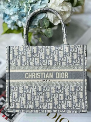 [디올] 스몰 북 토트백 M1265ZRIW