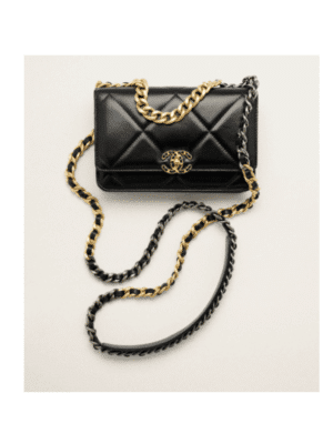 [샤넬] 19 woc 턴락 체인백 AP3267